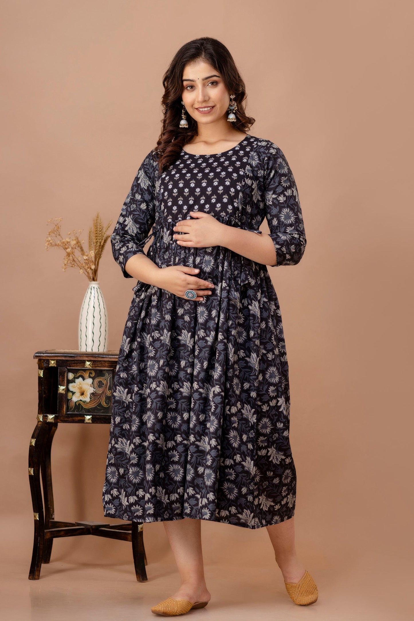 Black Leaf Print Cotton Maternity Feeding Kurti